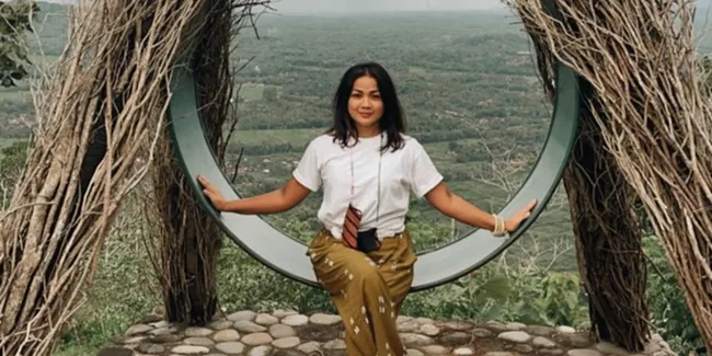 Kumpul Bareng Orang Tersayang, Nirina Zubir Rayakan Hari Valentine Bareng Keluarga di Rumah Aja