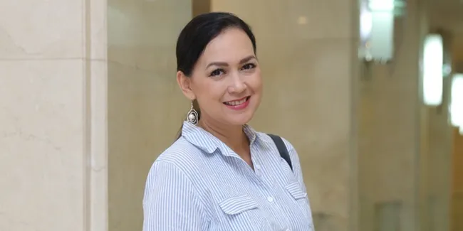 Lama Nggak Ngemall Karena Pandemi, Ira Wibowo Jadi Norak