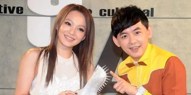 Lama Tak Muncul, Ternyata Angela Zhang Punya Hobi Baru