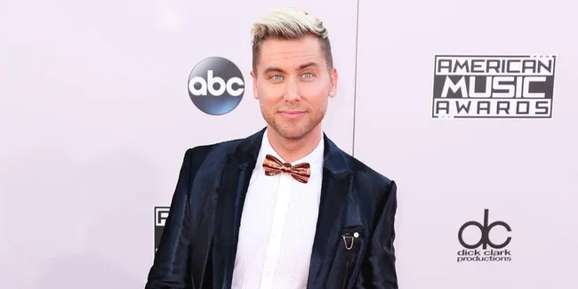 Lance Bass 'N Sync Resmi Menikah Dengan Michael Turchin