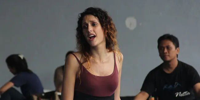 Laura Vall: Pemain Indonesia di Hanoman The Musical Sangat Berbakat!