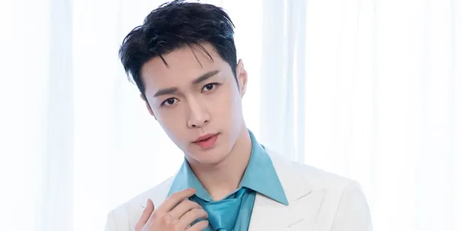 Lay EXO Rilis Album Spesial 'PRODUCER', Terlibat Dalam Penulisan Lagu Sampai Produseri Sendiri!