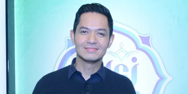 Lebaran, Dude Harlino Gelar Open House