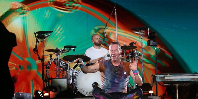 Lempar Pantun Pinjam Seratus di Atas Panggung Coldplay di GBK, Ternyata Idenya dari Chris Martin Sendiri