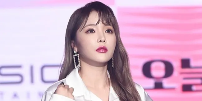 Lepas Gelar Magister, Hong Jin Young Minta Maaf Usai Kesimpulan Sementara Plagiat Tesis