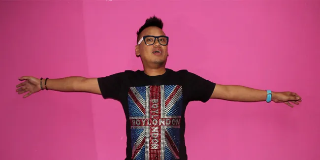 Liburan Berkelas ke Amerika, Uya Kuya & Keluarga Naik Mobil Mewah