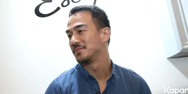 Liburan Manis Joe Taslim - Keluarga, Ajak ke Premier 'STAR TREK'
