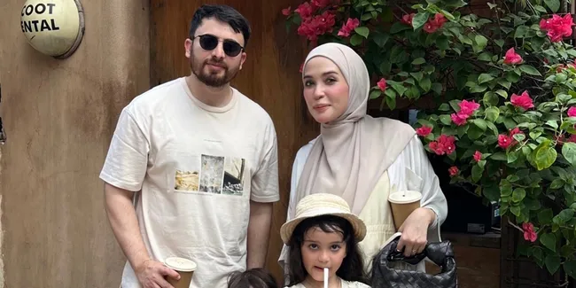 Liburan, Suami dan Anak Hamidah Rachmayanti Nyaris Terseret Ombak di Bali