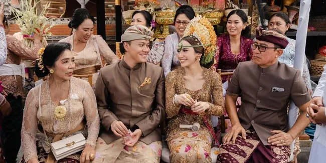 Luas dengan Arsitektur Gaya Bali, Begini Potret Teras Rumah Mahalini yang Dipakai Upacara Adat Mepamit