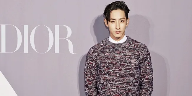 Makin Chubby Atau Oplas? Model Aktor Lee Soo Hyuk Bikin Pangling