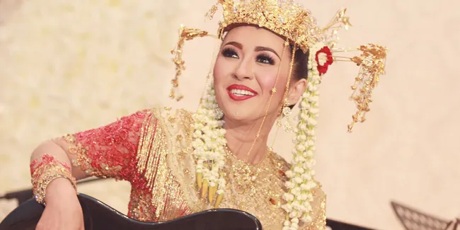 Manggung di Luar Kota, Chua Kotak Sempatkan Bulan Madu