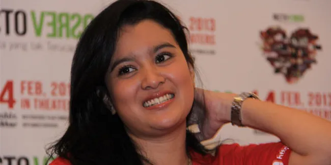 Marcella Zalianty Puas Dengan 'RECTOVERSO'