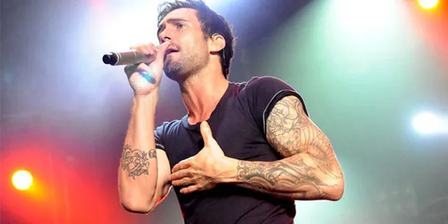 Maroon 5 Bikin Istora Senayan Gempar