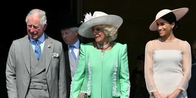 Masih di Jerman, Pangeran Charles Ungkap Tak Sabar Kunjungi Anak Meghan-Harry