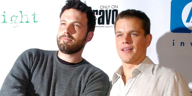 Matt Damon Cium Michael Douglas, Ben Affleck Cemburu!