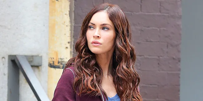 Megan Fox Tak Masalah Tampil Terbuka