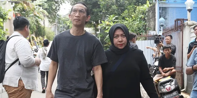 Melly Goeslaw dan Anto Hoed Akhirnya Jenguk Baby Ukkasya, Sudah Test Swab Dulu Tanpa Diminta Zaskia Sungkar