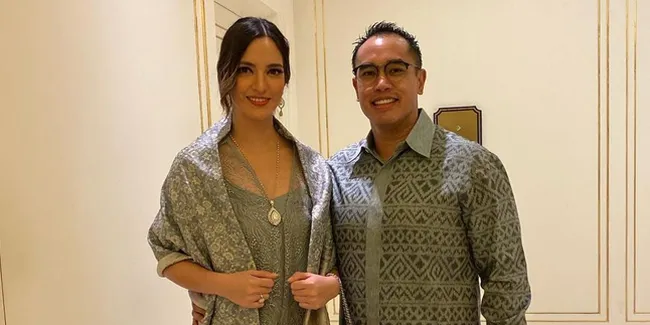 Memiliki Suami Kaya Raya, Nia Ramadhani Sempat Tak Minta Bantuan Kepada Ardi Bakrie Saat Ayahnya Sakit Parah