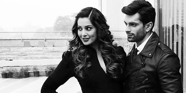 Menikah Dengan KSG, Bipasha Basu Sengaja Tak Undang John Abraham