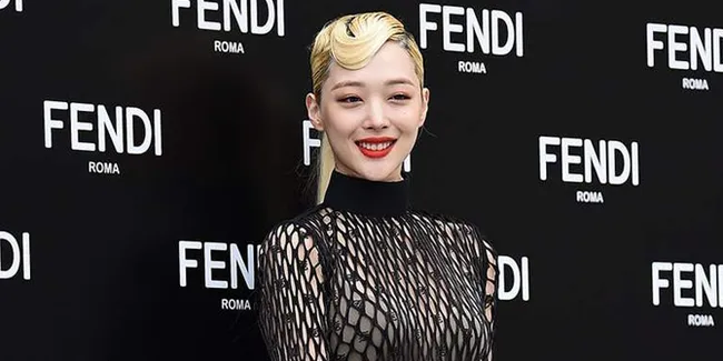 Meninggal Dunia, Polisi Ungkap Sulli Gantung Diri di Apartemennya