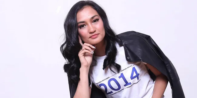 Menjadi Polwan, Tantangan Baru Atiqah Hasiholan di '2014'