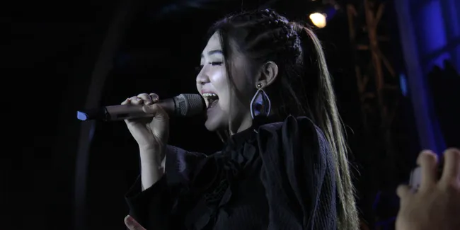 Bahas Soal Pernikahan Jusup Maruta Cayadi, Ini Pendapat Lucu Via Vallen