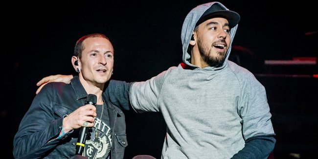 Mike Shinoda Posting Foto Pertama Chester Bersama Linkin Park
