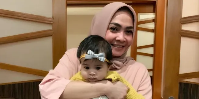 Miliki Banyak Barang Mewah, Ini 3 Bisnis Rieta Amalia