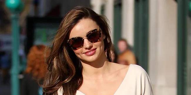 Miranda Kerr Mengalami Kecelakaan Mobil