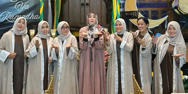 Momen Hangat Buka Puasa Bersama Angelina Sondakh, Kebersamaan Bawa Kebahagiaan