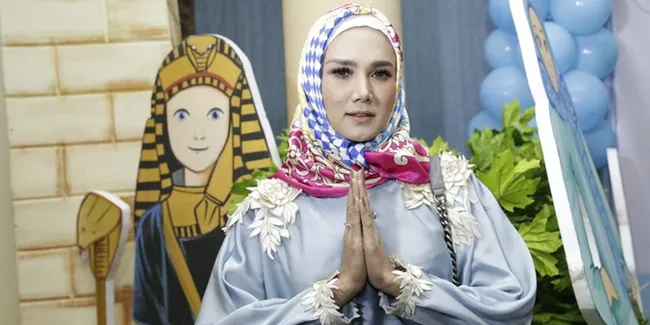 Mulan Jameela Contoh Sang Ibu, Prioritaskan Keluarga dan Ibadah