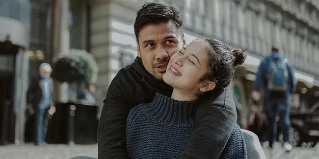 Nggak Sabar Jadi Ayah, Chicco Jerikho Unggah Foto Hasil USG Putri Marino