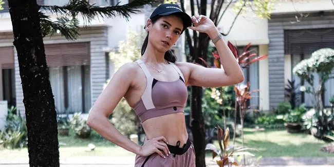 Nggak Selamanya Sempurna, Sabrina Chairunnisa Pacar Deddy Corbuzier Juga Punya Perut Buncit