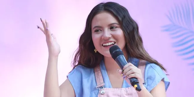 Nia Ramadhani Tak Tahu Cara Kupas Salak, Kini Giliran Marsha Aruan Tak Tahu Caranya Makan Ikan Asin