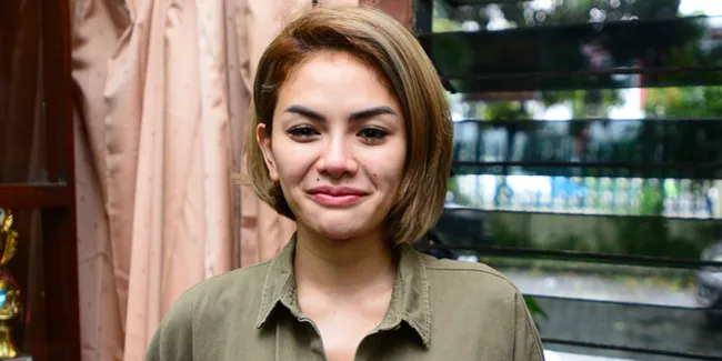 Nikita Mirzani Nggak Sabar Nonton Coldplay Bareng Maria Ozawa