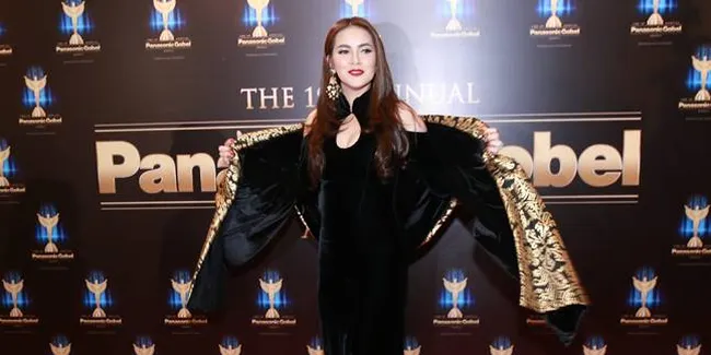 Nonton 'THE WORLD OF THE MARRIED COUPLE', Olla Ramlan Ikut Tersentuh dengan Ceritanya