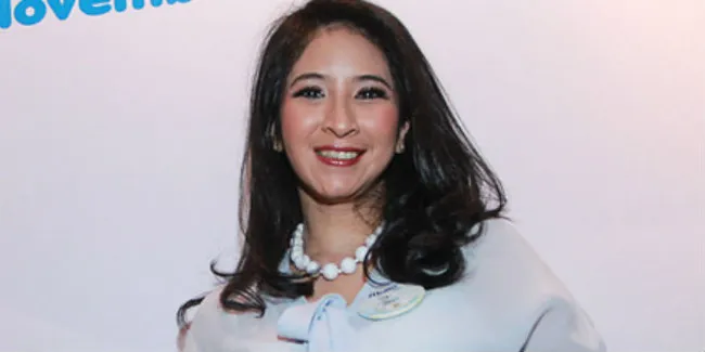 Novita Anggie Menceritakan Kecintaannya Terhadap Parfum