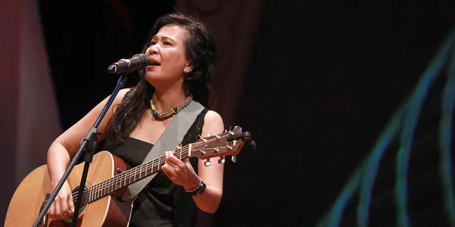 Oppie Andariesta Nilai Musik Protes Sosial Harus Ada!