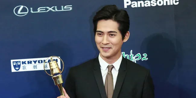 Pacar Dirumorkan Hamil, Ini Pengakuan Vic Zhou!