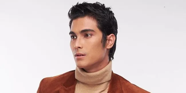 Pajang Foto Selfie, Cinta Brian Bintang 'BUKU HARIAN SEORANG ISTRI' Pamer Kulit Wajah Mulus & Tulis Caption Gombalan