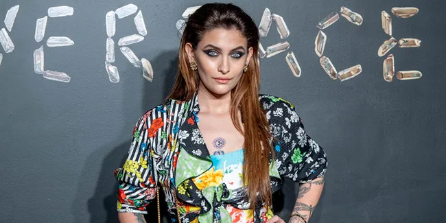 Paris Jackson Dikabarkan Masuk Rumah Sakit Karena Percobaan Bunuh Diri