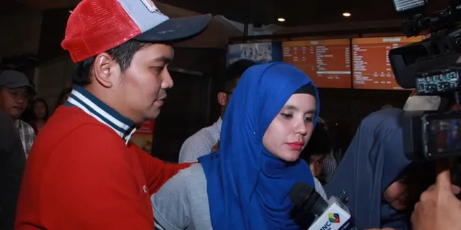 Pasca Kematian Anak Ketiga, Aldila Jelita Terlihat Lebih Tegar