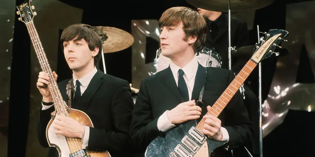 Paul McCartney Sesalkan Citra John Lennon di Publik