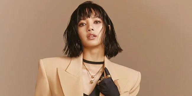 Penantian Blink Terbayar, Lisa BLACKPINK Rilis Teaser Debut Solo