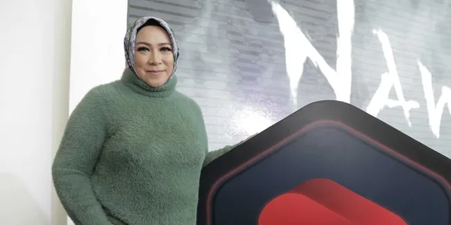 Pergi Umroh di Awal Tahun, Melly Goeslaw Berdoa Untuk Berat Badannya