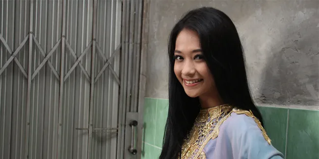 Poppy Bunga Tak Punya Firasat Ayahnya Akan Meninggal