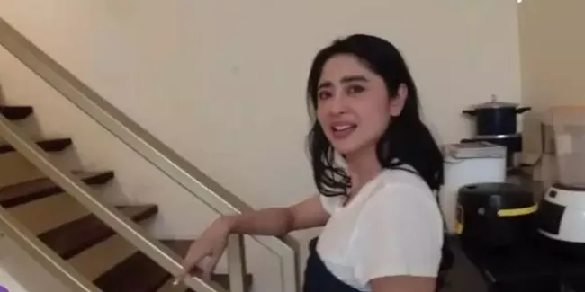 Potret Area Dapur Khusus ART di Rumah Dewi Perssik, Simpel tapi Fasilitasnya Lengkap