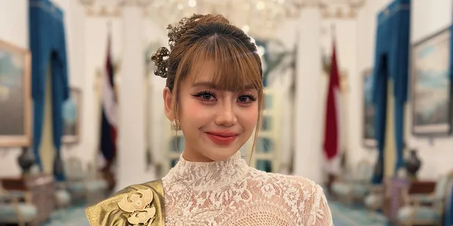Potret Ghea Indrawari Nyanyi Bareng PM Thailand di Istana Negara, Ungkap Rasa Syukur