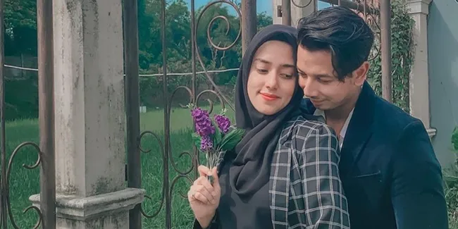 Potret Perdana Anak Ketiga Fairuz A Rafiq dan Sonny Septian, Netizen Salfok dengan Namanya