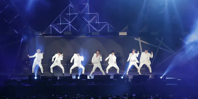 Project ELF Indonesia, Kibarkan Bendera Merah Putih di Konser Super Junior